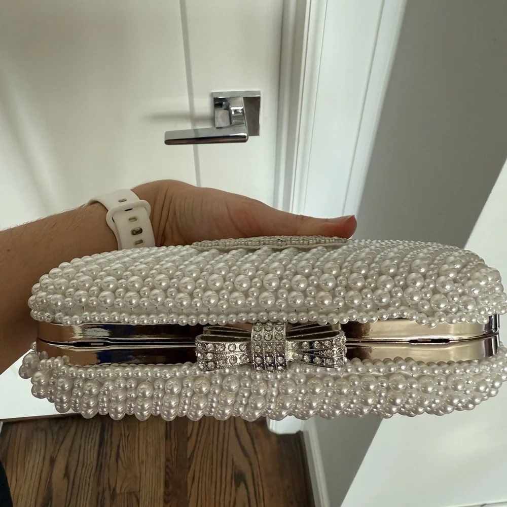 Faux Elegant Pearl Embellished Clutch - Picture 3 of 5